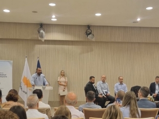 2025 10 24 Dialogos Gia Mathima Politikis Agogis 4.jpg