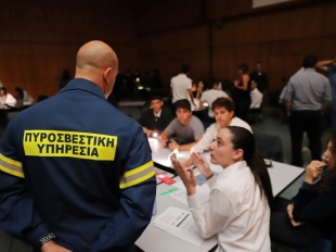 2025 11 13 Oi Neoi Rotoun 4.jpg